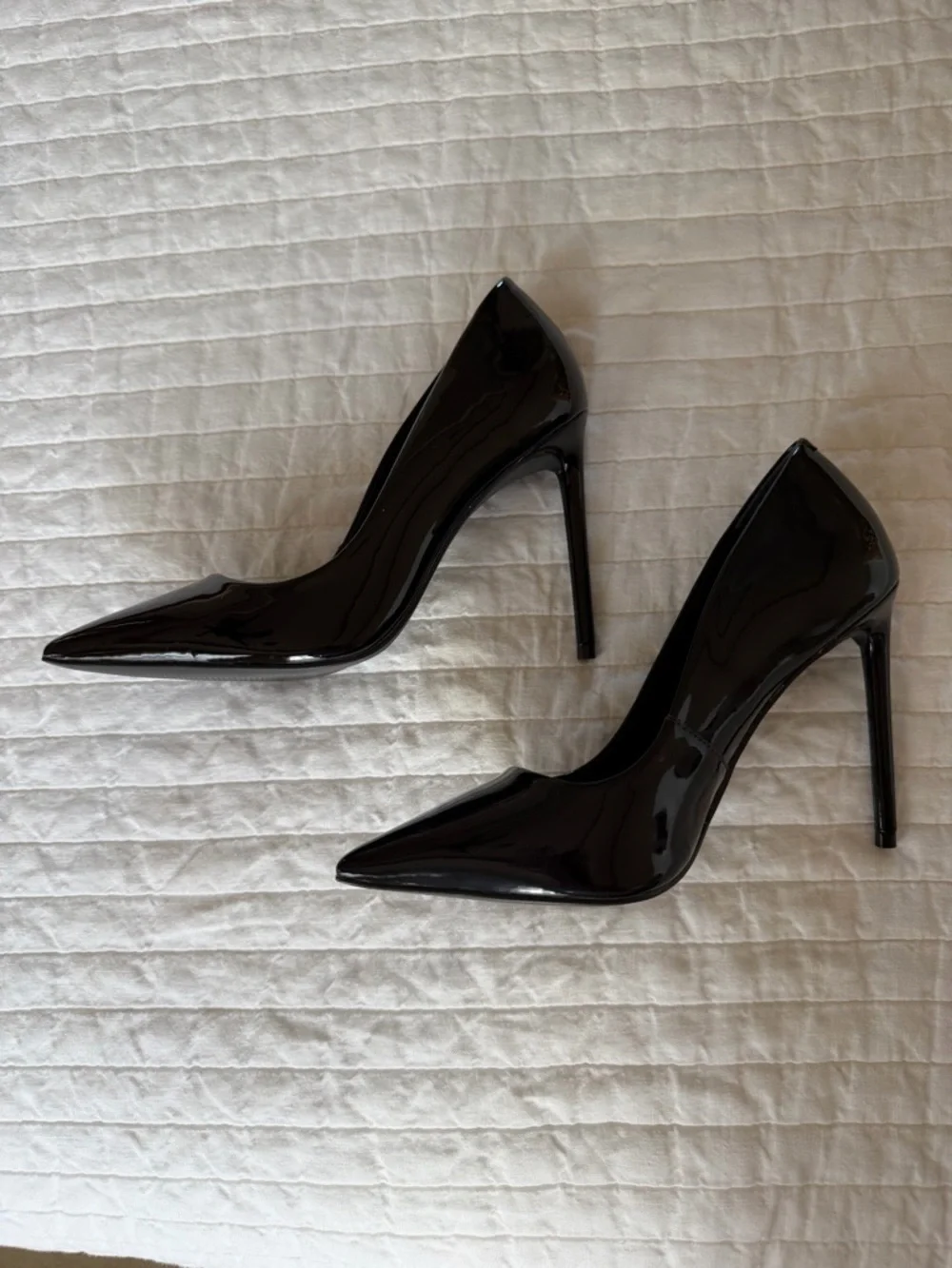 Steve Madden Women's Black Patent Pointed-Toe Pumps 7 - Picture 3 of 6